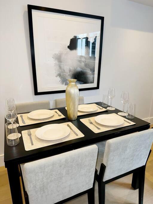 Londwell, Luxe And Leaves, Chelsea Flat With Private Garden Apartment London Ngoại thất bức ảnh